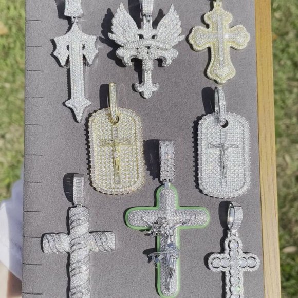 NEW | Military Style Jesus Cross Iced Out Pendant - Picture 6 of 7